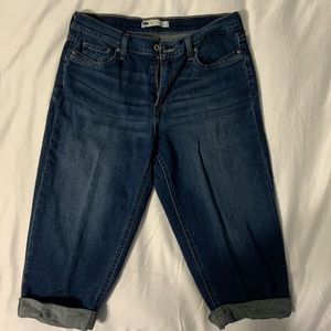 Levi brand capri size 12